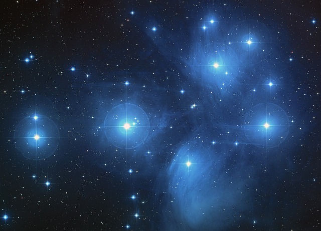 https://pixabay.com/en/the-pleiades-star-cluster-star-11637/
